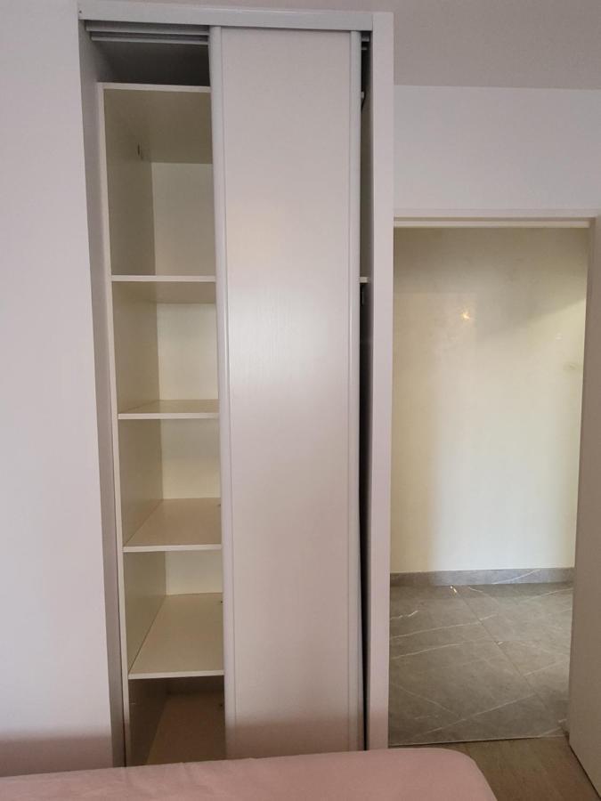 Location 3 Chambres Spacieuses Dans Appartment 2 Mn Rer Bussy Saint Georges ภายนอก รูปภาพ