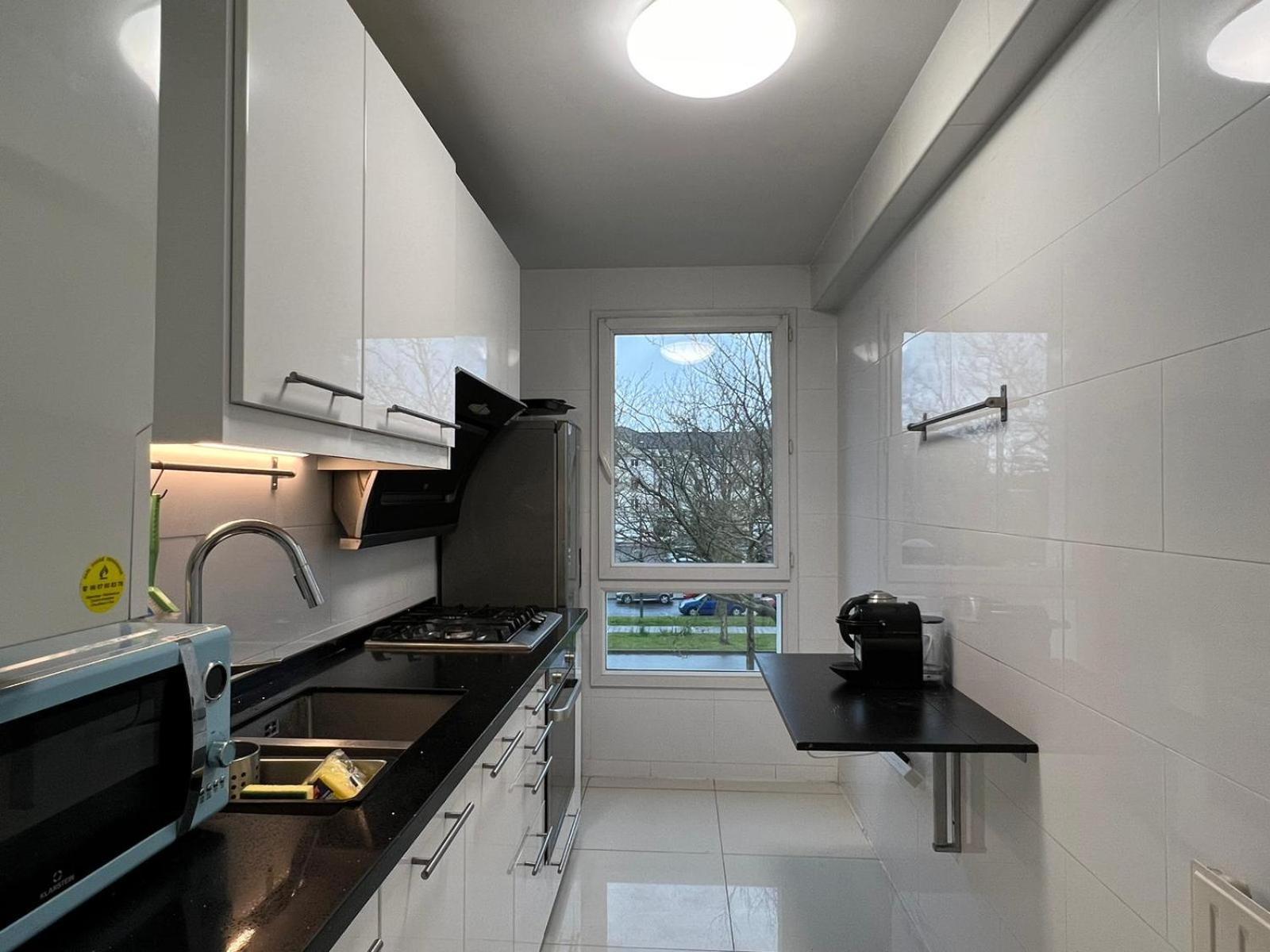 Location 3 Chambres Spacieuses Dans Appartment 2 Mn Rer Bussy Saint Georges ภายนอก รูปภาพ