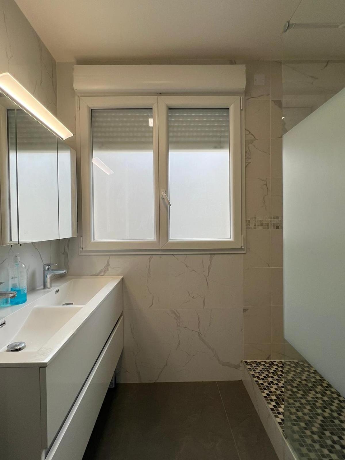 Location 3 Chambres Spacieuses Dans Appartment 2 Mn Rer Bussy Saint Georges ภายนอก รูปภาพ