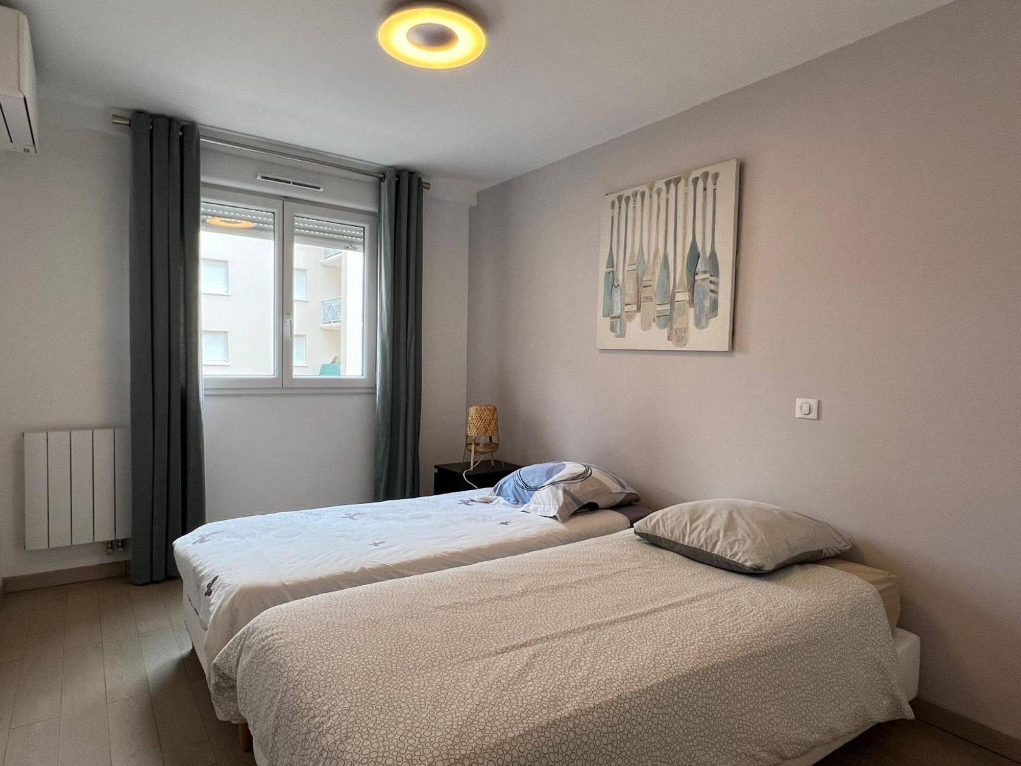 Location 3 Chambres Spacieuses Dans Appartment 2 Mn Rer Bussy Saint Georges ภายนอก รูปภาพ